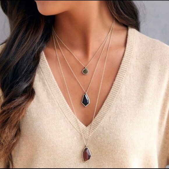 Gorgeous Layered Geometric Necklace - Picture 3 of 5